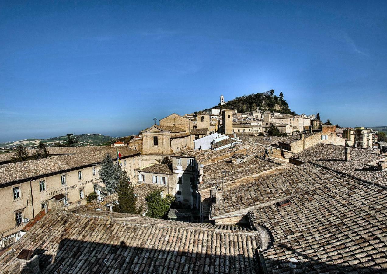 Alloggio "La Fonte" Fermo Exterior foto
